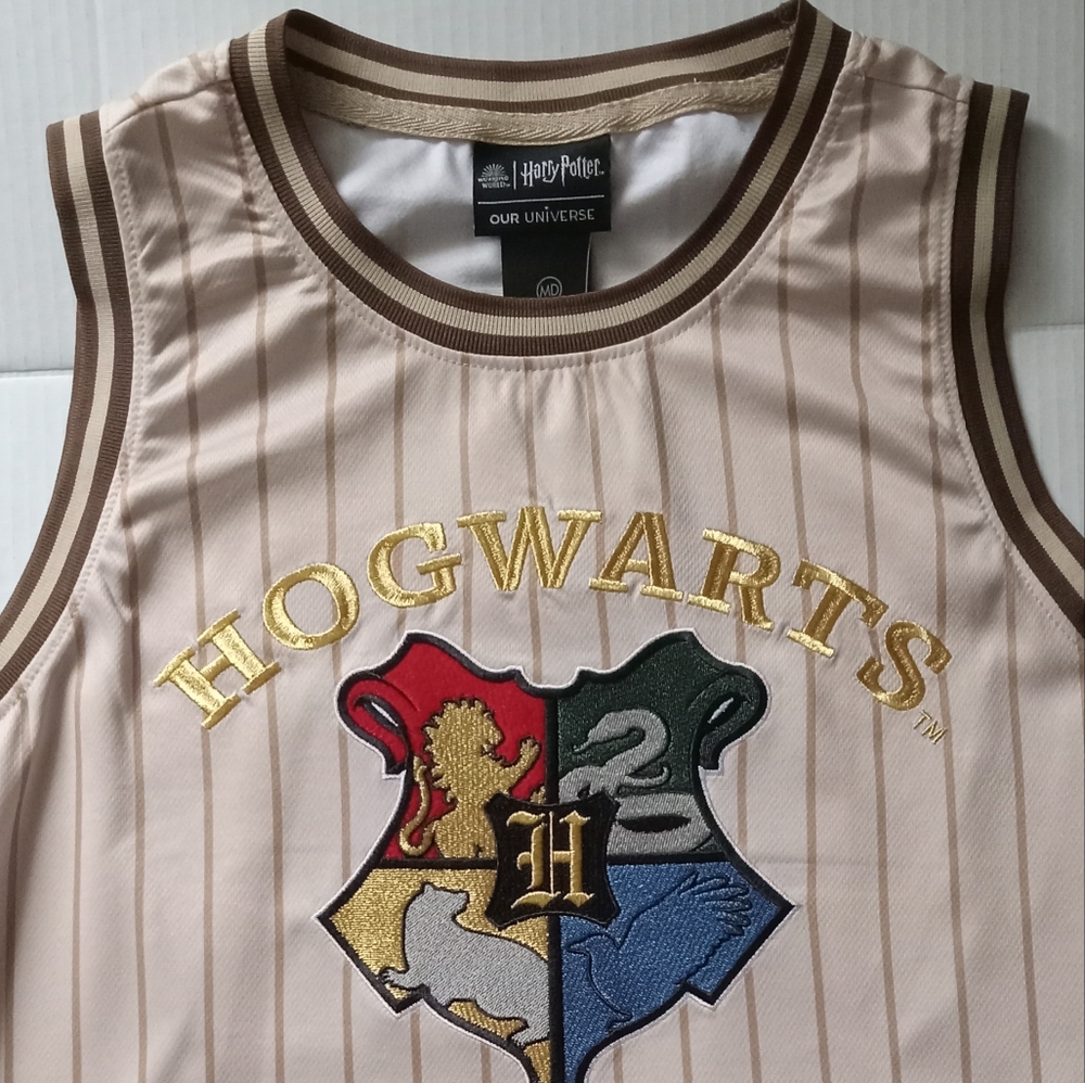 🎁🩷💚🆕️⚜️Harry Potter⚜️🩷💚Hogwarts Crest Tank Top Basketball Jersey Gold Med